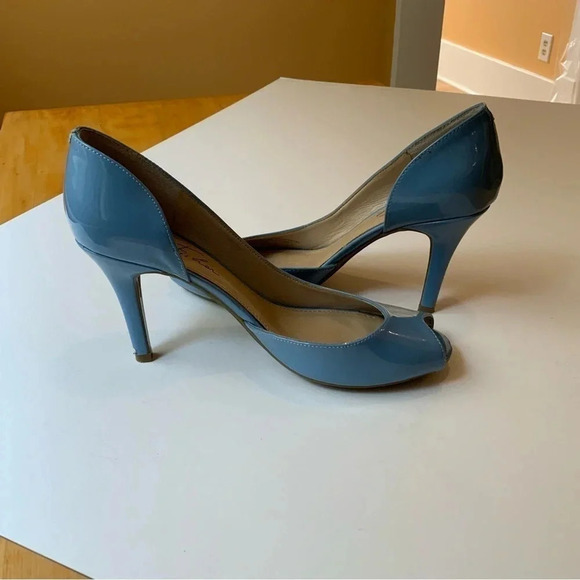 MARC FISHER Blue Patent D'Orsay Sandals Size 7 - Picture 6 of 14